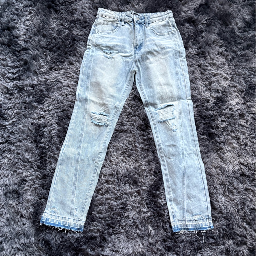 Dolls Kill Distressed Light Wash Jeans – Size Medium (NWT)